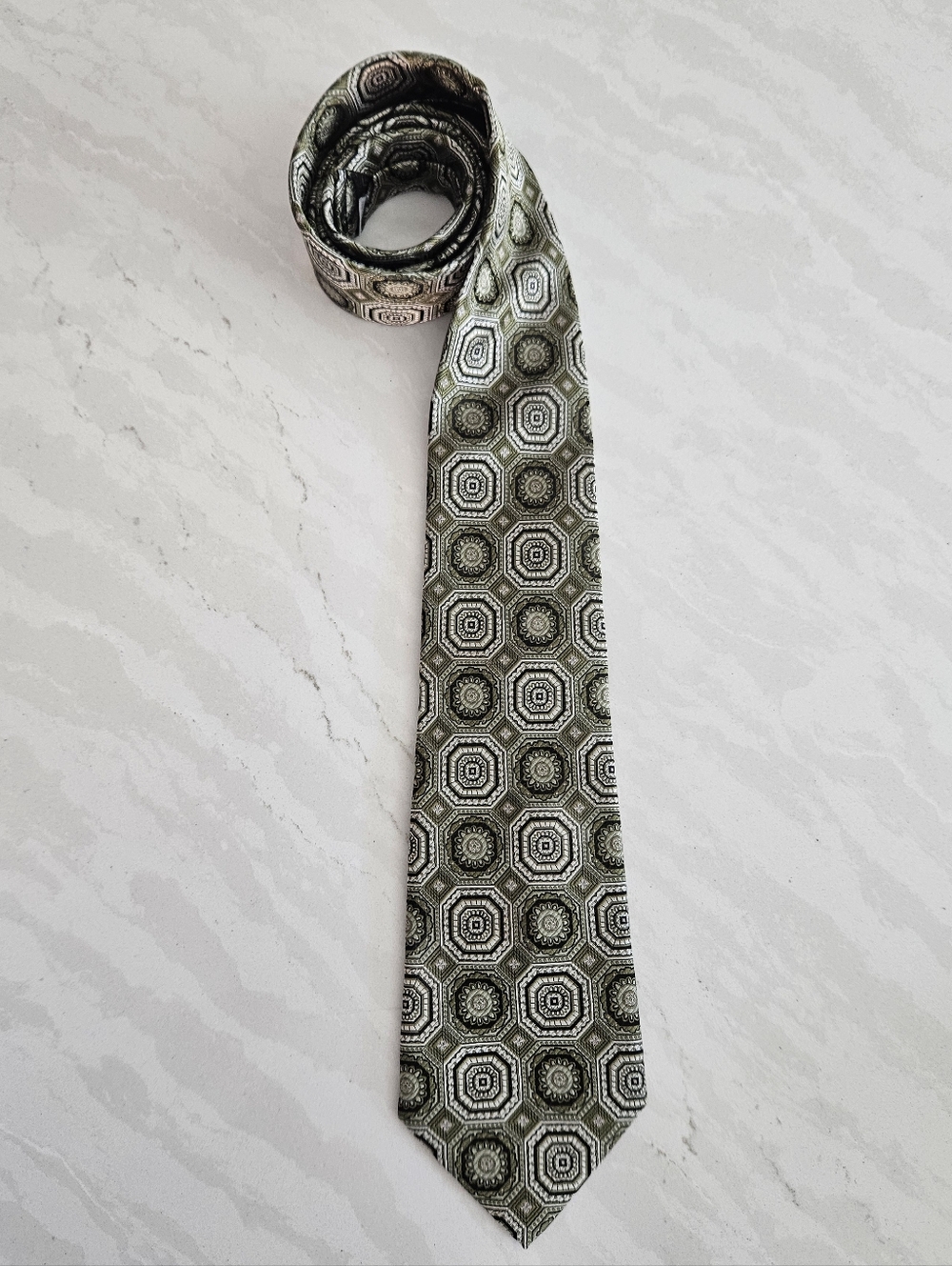 Burma Bibas Patterned Olive Green Men's Silk Tie